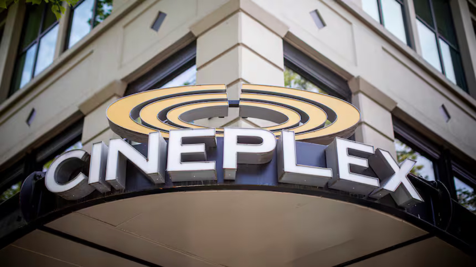 Продажа Cineplex под вопросом: эксперты не видят угрозы для киноиндустрии Канады
