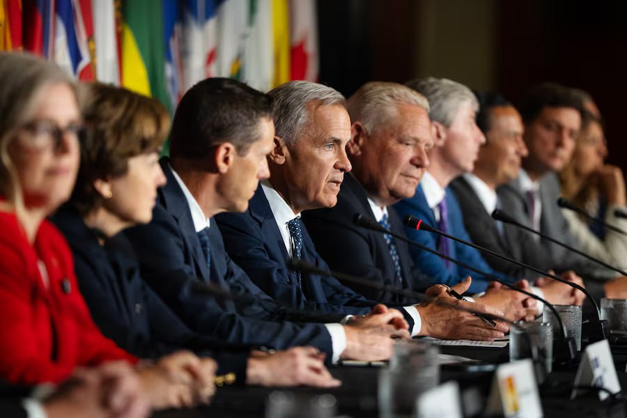 Премьеры выступают единым фронтом в поддержку Карни, но возникают разногласия по поводу дальнейших шагов