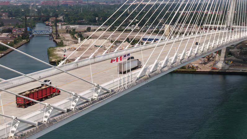 Документы раскрыли тайную встречу владельца Ambassador Bridge с Оттавой перед открытием моста Горди Хоу