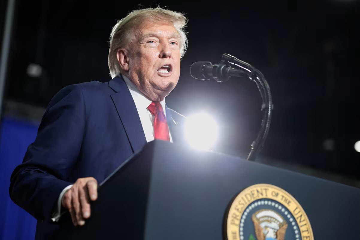 Фактчек: Трамп продолжает выдумывать факты о Канаде