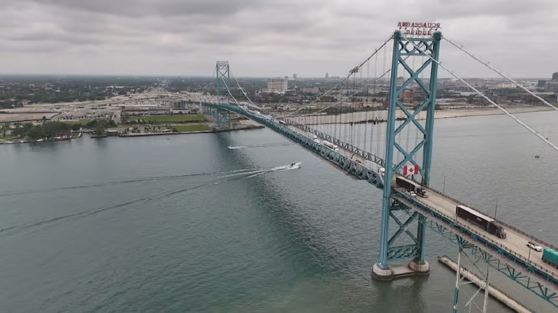 Ambassador Bridge «агрессивно» привлекал клиентов-грузоперевозчиков на фоне задержки Gordie Howe: представитель отрасли